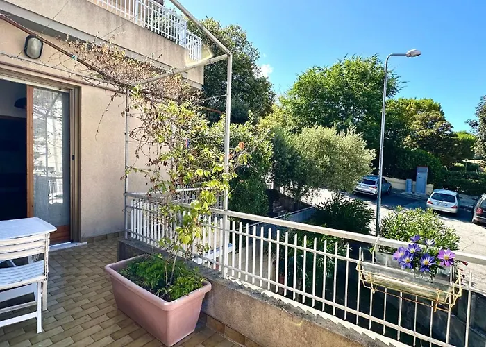 N294 - Numana, Ampio Quadrilocale Con Giardino E Wifi